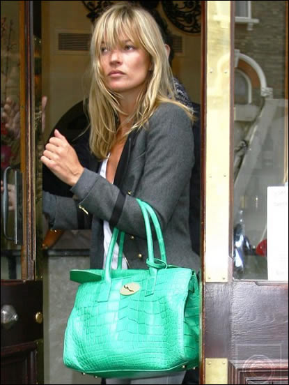 Kate Moss cu o geanta Mulberry