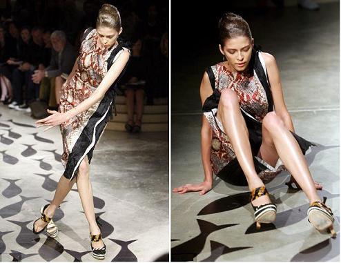 Manechine in cadere la showul Prada S/S 2009