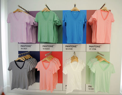 gap-womens-wall.jpg