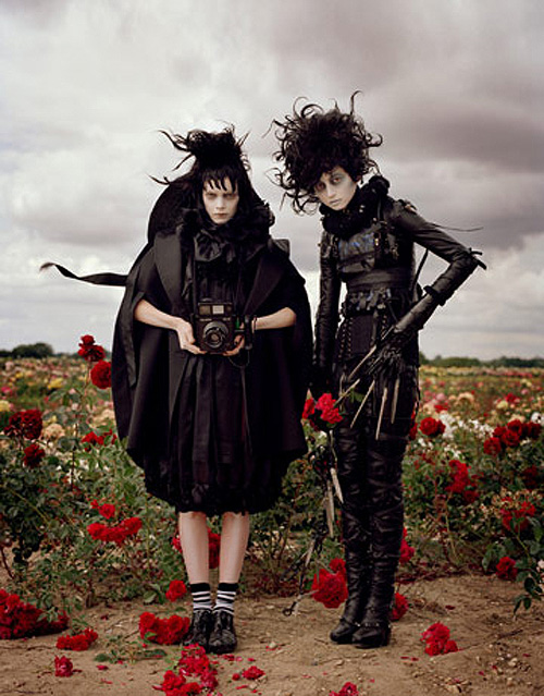 Tales of the Unexpected: Tim Burton, Helena Bonham Carter, Imelda Staunton si Jamie Bell fotografiati de Tim Walker pentru Vogue UK decembrie 2008