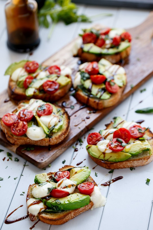 Grilled-Avocado-Caprese-Crostini-12